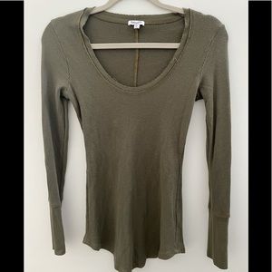 Splendid thermal scoop neck top